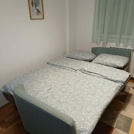Eight - Apartment Pirot