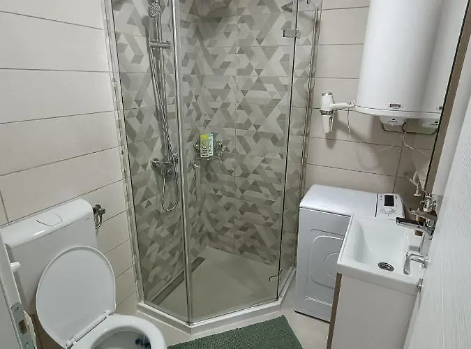 Eight - * Пирот