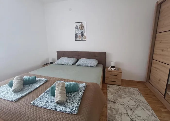 Eight - * Пирот